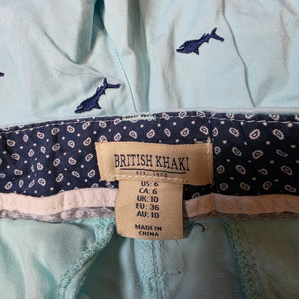 British Khaki Shorts Blue Shark Print Pockets Stretch Casual‎ Chino Size 6